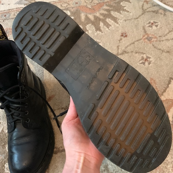 Doc Martens 1460 W WP Size 8 in Women’s - Picture 8 of 11